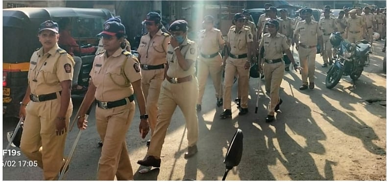Navi Mumbai: Flag march by Panvel City police ahead of Eid, Akshaya Tritya - Vimarsana News