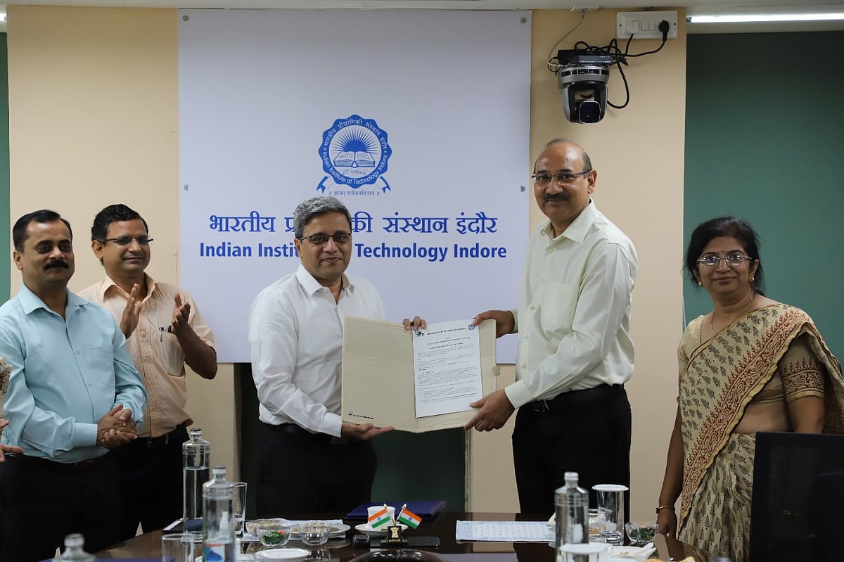 IIT Indore signs an MoU with IIFM Bhopal - Vimarsana News