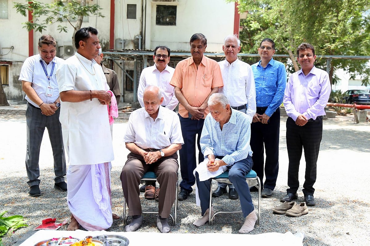 Bhumi Puja of the Navalben Zaveri Rotary Cancer Care Hospital within