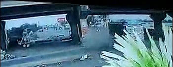 Indore: Three persons killed after being hit by speeding truck in Betma - Vimarsana News