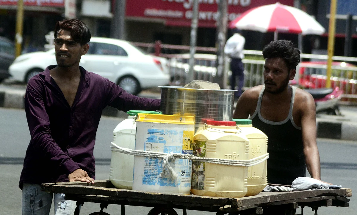 People going looking for water as water supply remained disrupted in many parts of Bhopal for the fourth consecutive day on Sunday due to laying of new Kolar pipeline.