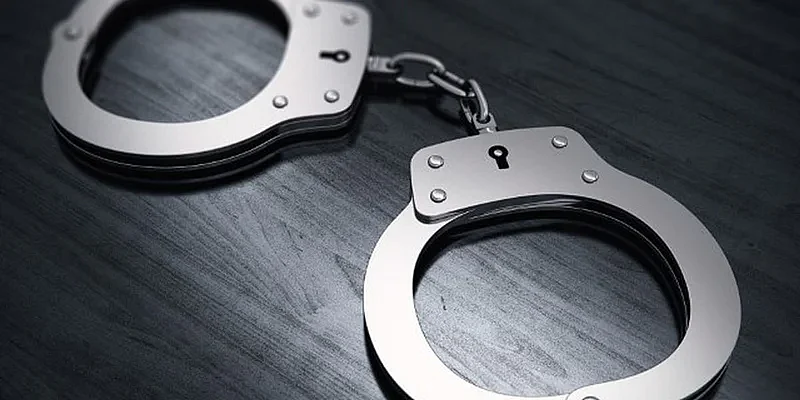 Navi Mumbai: Vashi GRP arrest Govandi resident for snatching mobile of passenger in local train