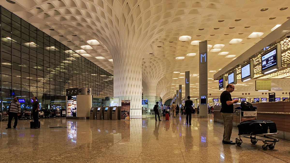 Mumbai: Alert! Maintenance work for 6hrs at airport on May 10, several flights to be affected