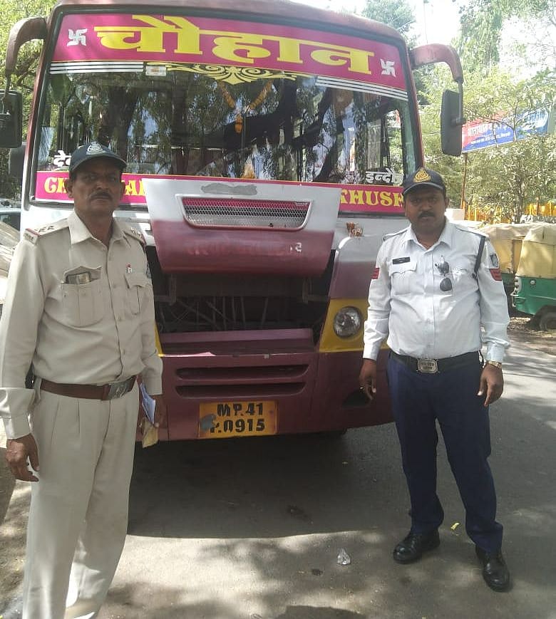 Indore: 97 e-challans found pending against 4 buses of one owner - Vimarsana News
