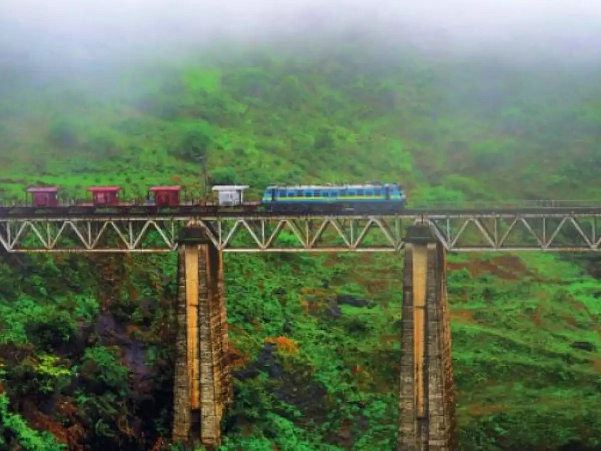 Central Railway reviews monsoon works on Kalyan-Lonavala ghat section - Vimarsana News