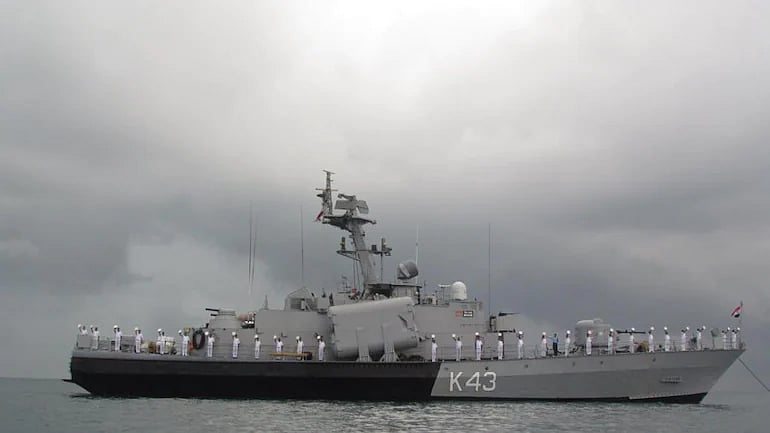 INS Nishank, INS Akshay decommissioned from service - Vimarsana News