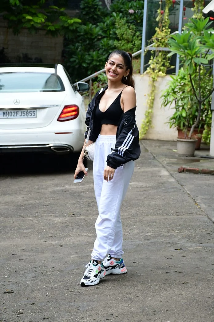 Alaya F