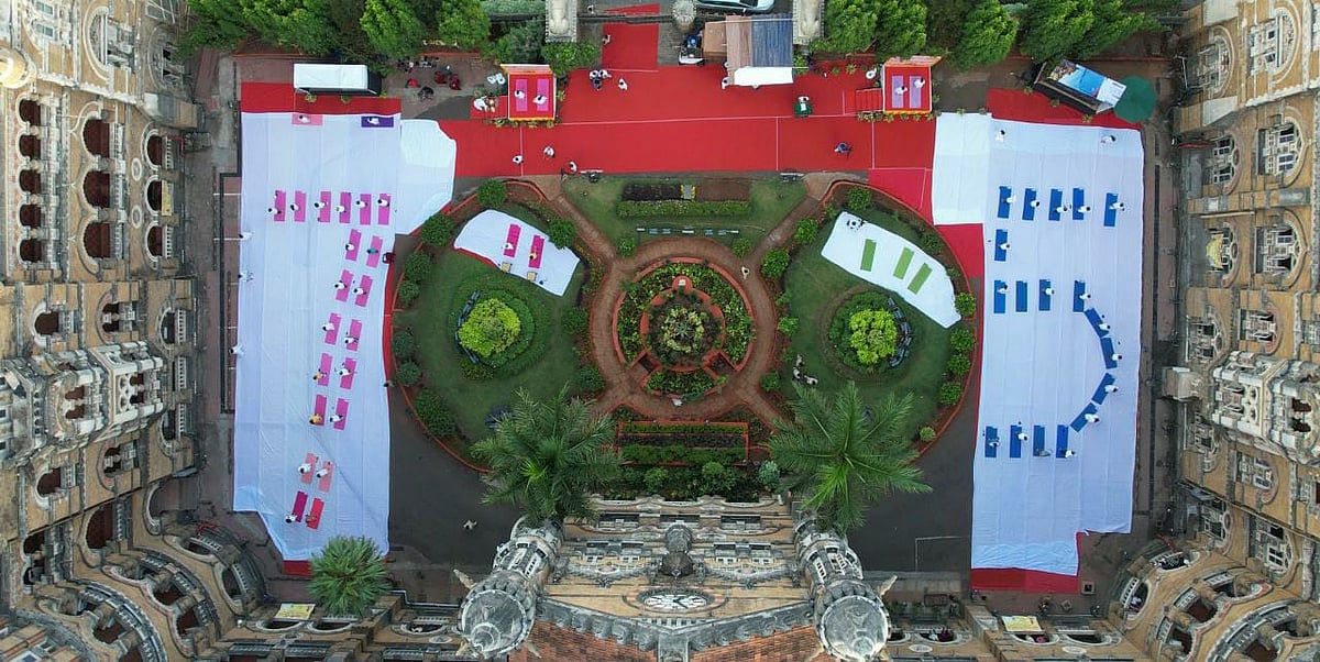 International Day of Yoga 2022: Countdown begins at Mumbai's CSMT - Vimarsana News