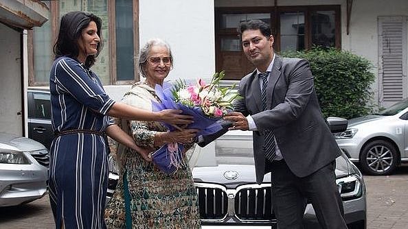 Veteran actress Waheeda Rehman buys luxury car worth Rs 64.50 lakh - Vimarsana News