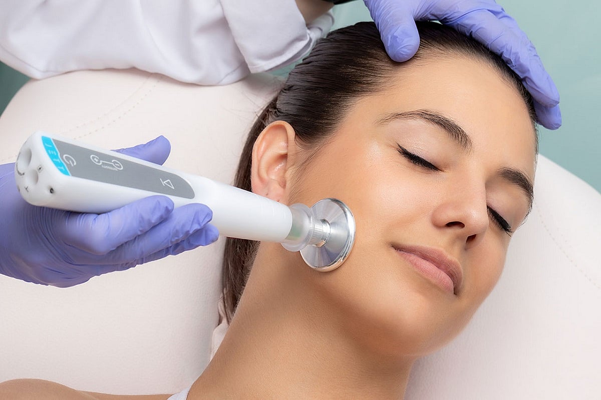 Use of laser treatment for skin tightening and various age-related skin problems - Vimarsana News