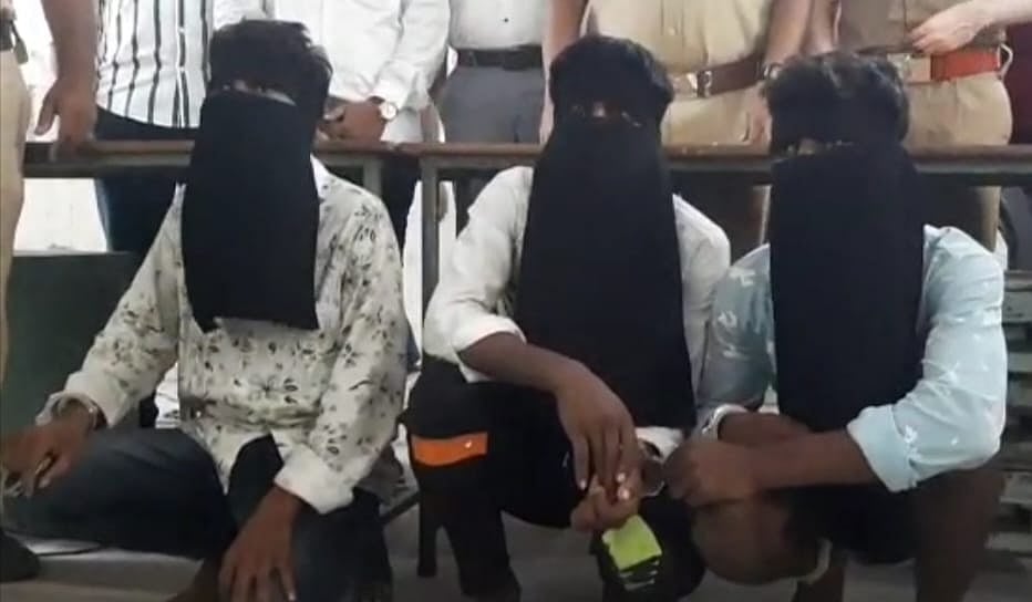 Thane: 3 arrested for breaking into lawyer's house, robbing his mother's gold chain - Vimarsana News