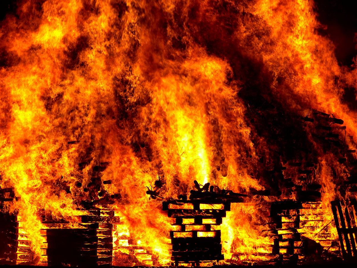 Chemical plant catches fire in Maharashtra's Palghar - Vimarsana News