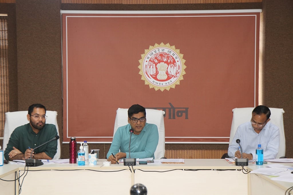 Many development works pending since 2014 in Khargone district - Vimarsana News