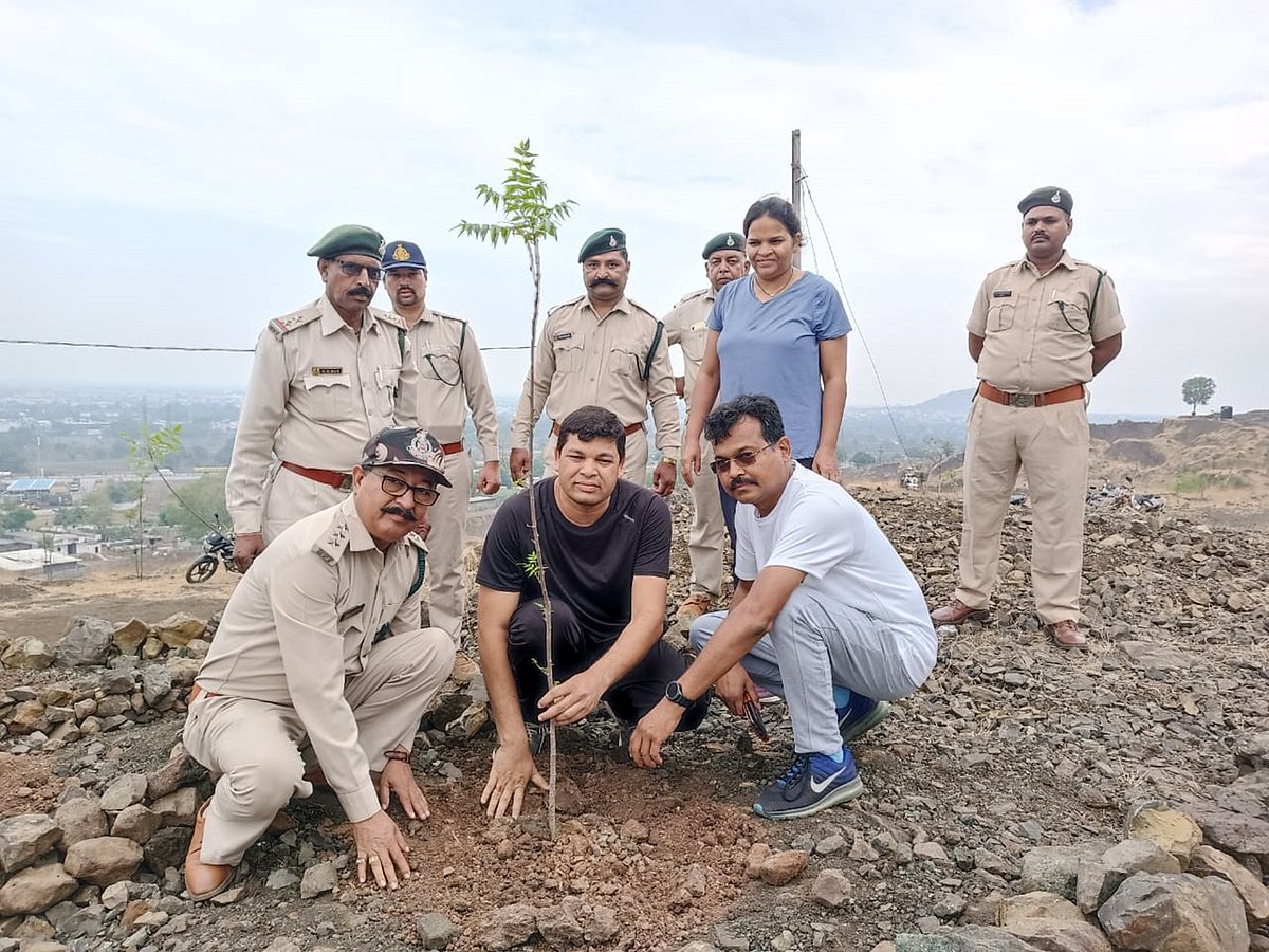 Dewas: Sapling plantation ceremony held - Vimarsana News