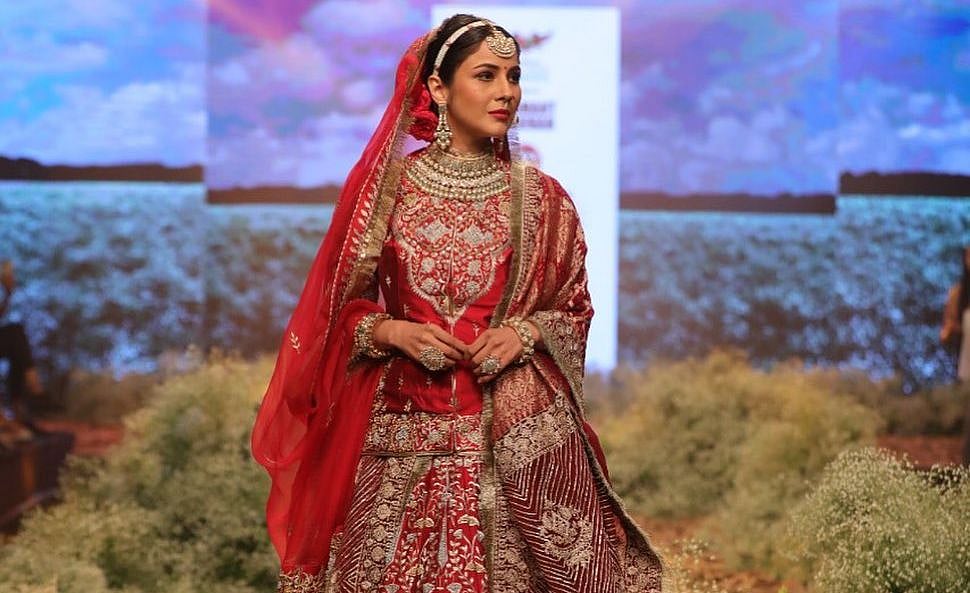 Watch: Shehnaaz Gill makes ramp debut in a red lehenga, dances to Sidhu Moose Wala's song - Vimarsana News
