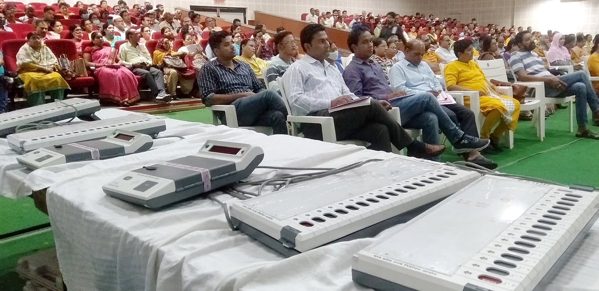 Bhopal: Over 1,200 unlicensed weapons, liquor worth over Rs 5 crore seized - Vimarsana News
