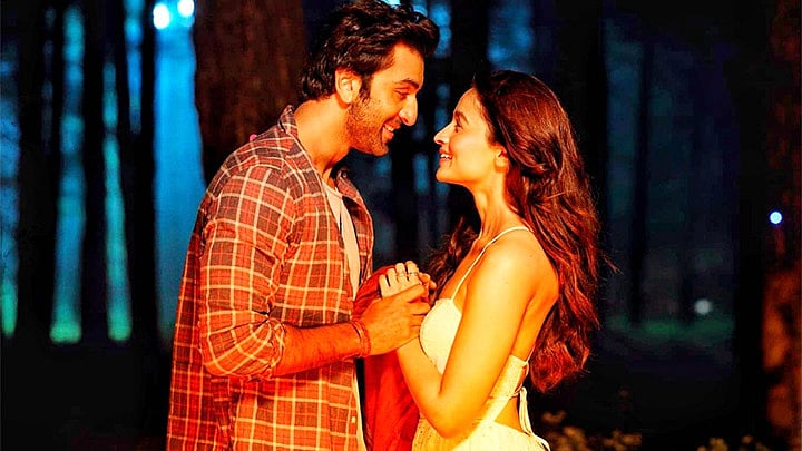 Alia Bhatt-Ranbir Kapoor's Brahmastra trailer out; Twitterati go on meme fest - Vimarsana News