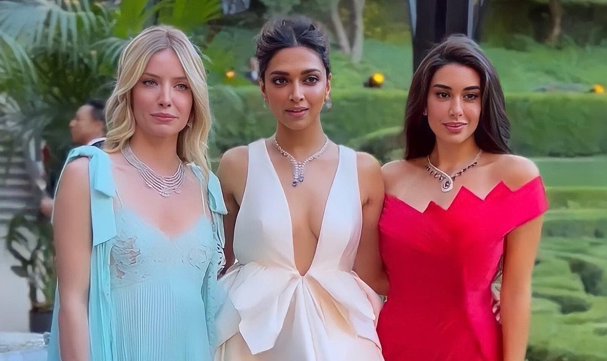 Watch: Deepika Padukone stuns in a white gown with plunging neckline at jewellery exhibition - Vimarsana News