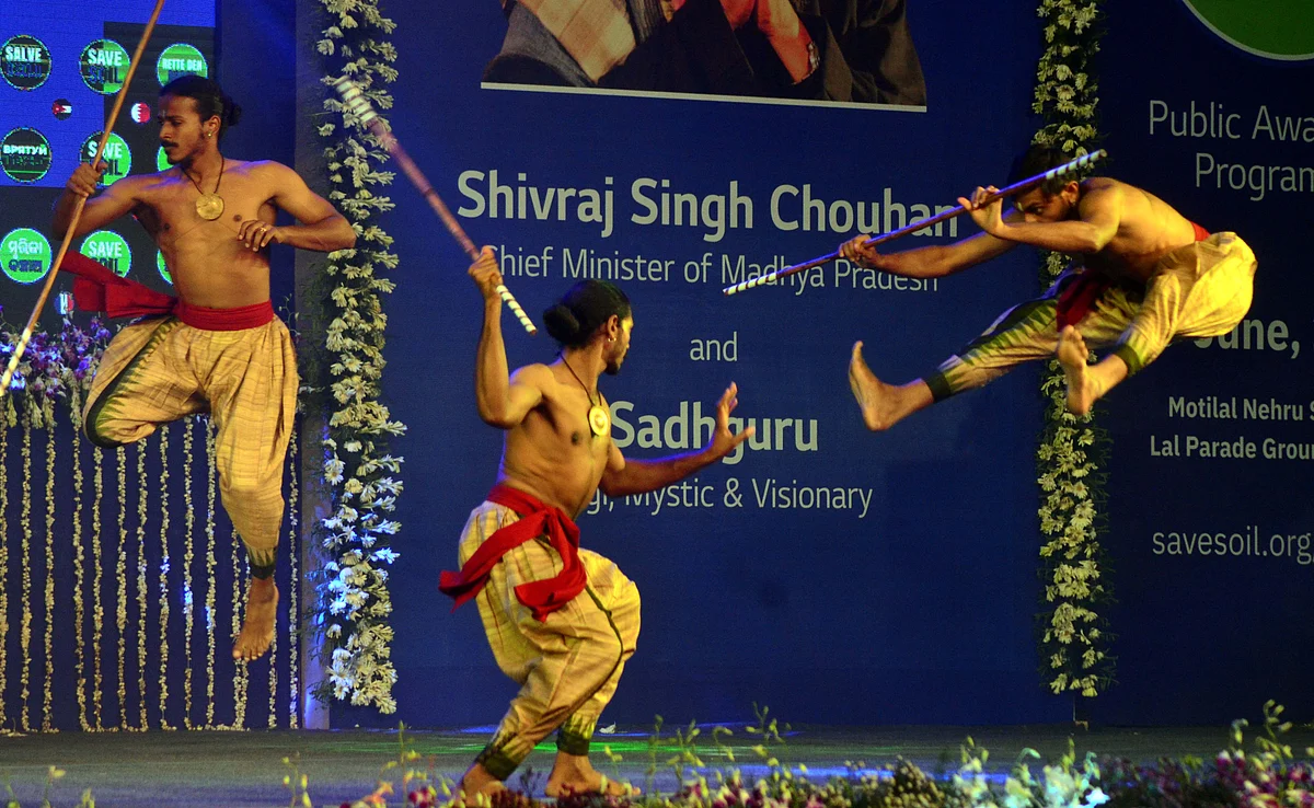 A cultural programme being organised at 'Mitti sanrakshan Jan-Jagran'