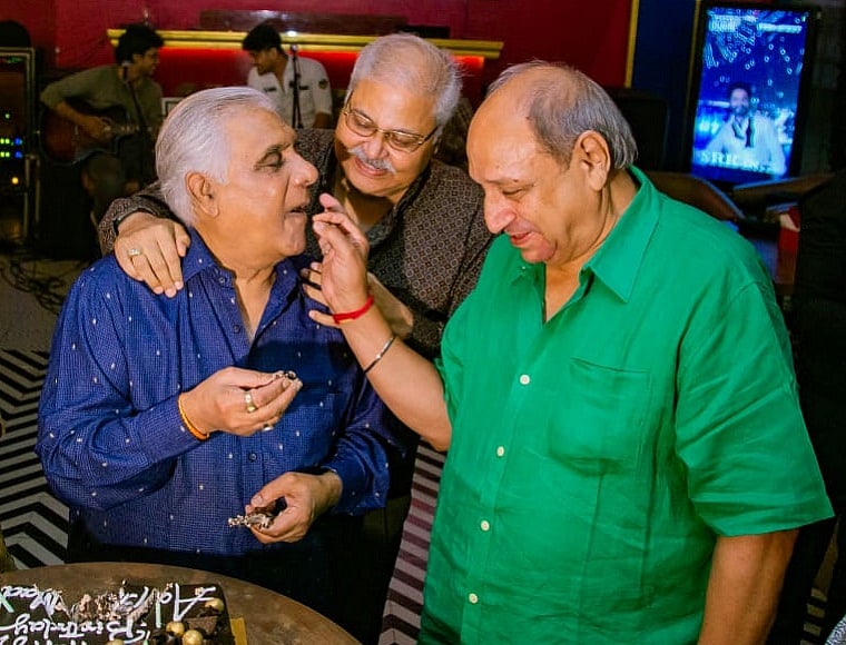 Revealed! THIS is how Wagle Ki Duniya fame Aanjjan Srivastav celebrated his 74th birthday! - Vimarsana News