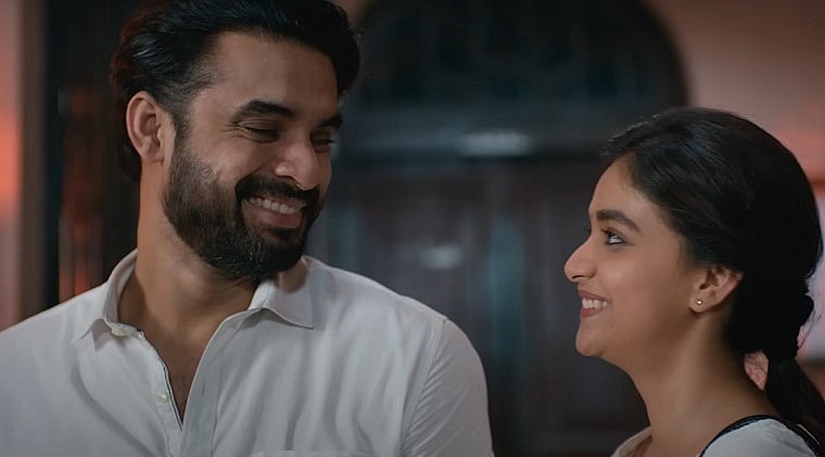 Binge On: Vijay Sethupathi's Maamanithan, Tovino Thomas-starrer Vaashi, Jitendra Kumar's Jaadugar and more, here are the best OTT releases this weekend - Vimarsana News
