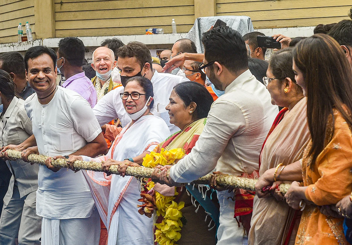 Kolkata: West Bengal Chief Minister Mamata Banerjee during the inauguration of the 51st ISKCON Rath Yatra, in Kolkata, Friday, July 1, 2022.
