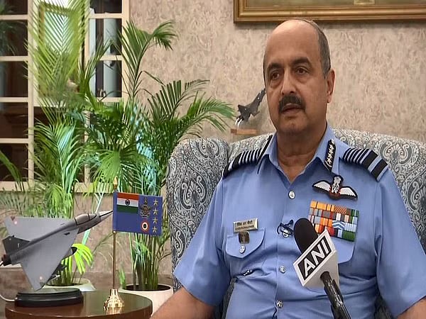 7.5 lakh applications received under Agnipath scheme show youth's keenness to join armed forces: IAF Chief - Vimarsana News