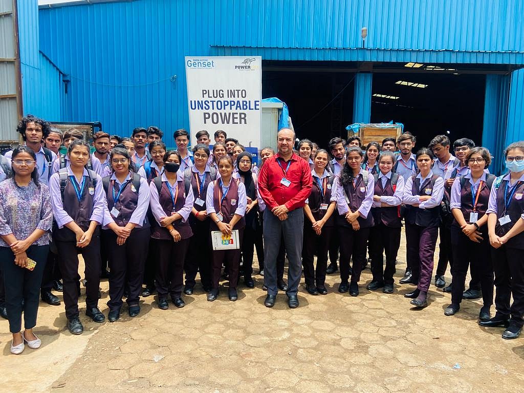 Bhopal: Bhopal School of Social Sciences management students visit Tata Powerlux unit - Vimarsana News