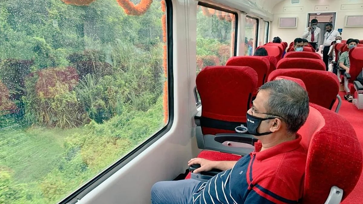 Madhya Pradesh: Four DEMU AC chair cars sent back from Mhow - Vimarsana News