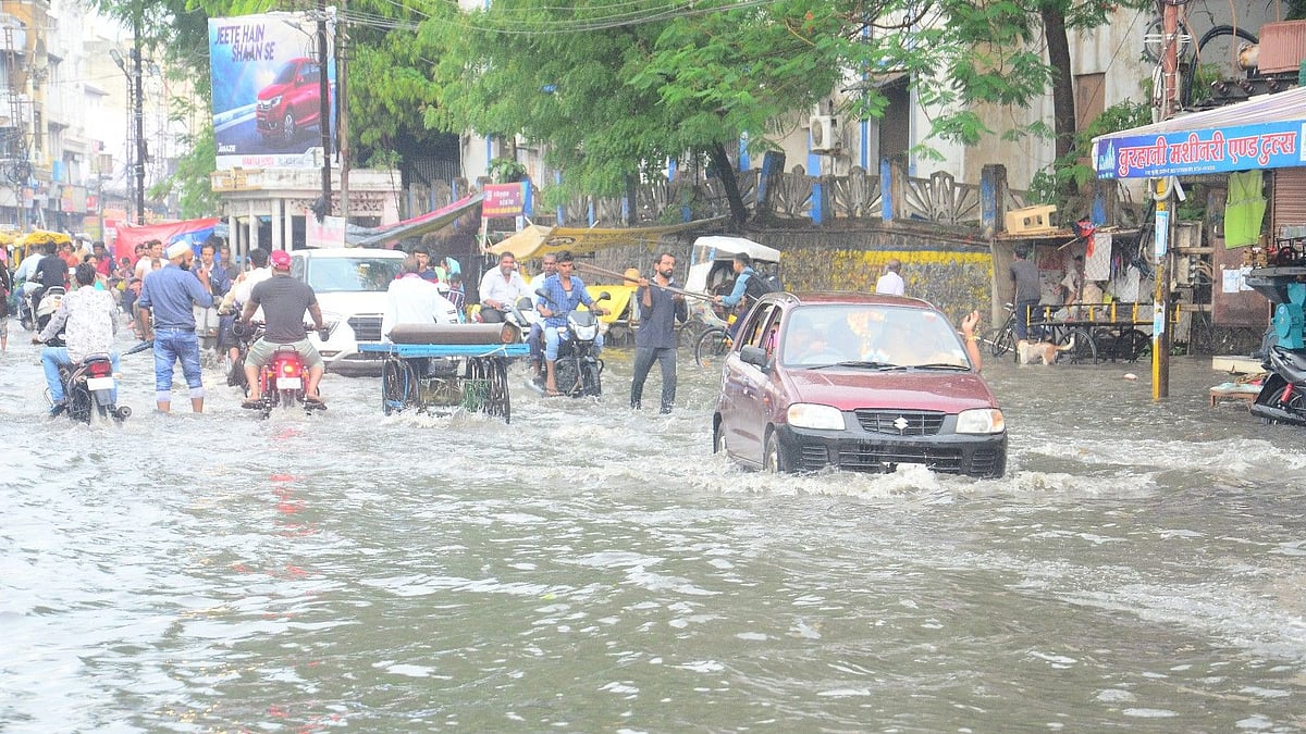 Ujjain: First heavy rainfall exposes UMC preparedness; 19.6 mm rain enough to make city waterlogged - Vimarsana News