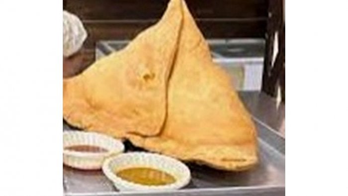 Eat Bahubali samosa in 30 minutes and win Rs 51,000 - Vimarsana News