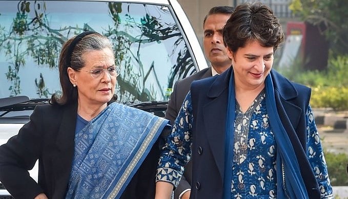 National Herald case: Priyanka seeks ED's permission to assist ailing Sonia Gandhi - Vimarsana News