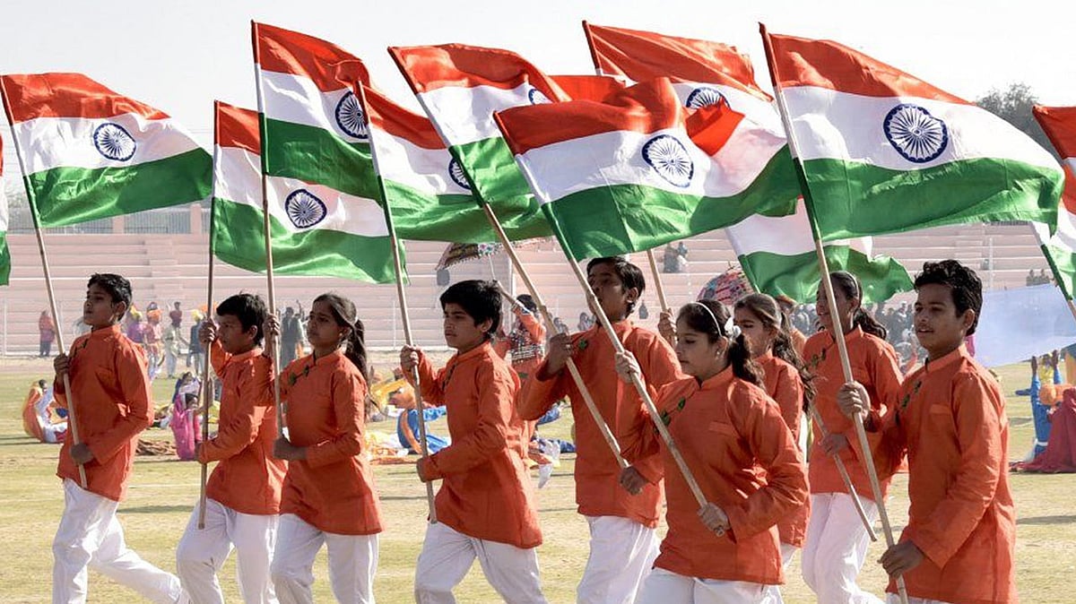 Bhopal: Ghar Ghar Jhanda campaign; Indian flags to be sold at ration shops to ensure it reaches every house - Vimarsana News