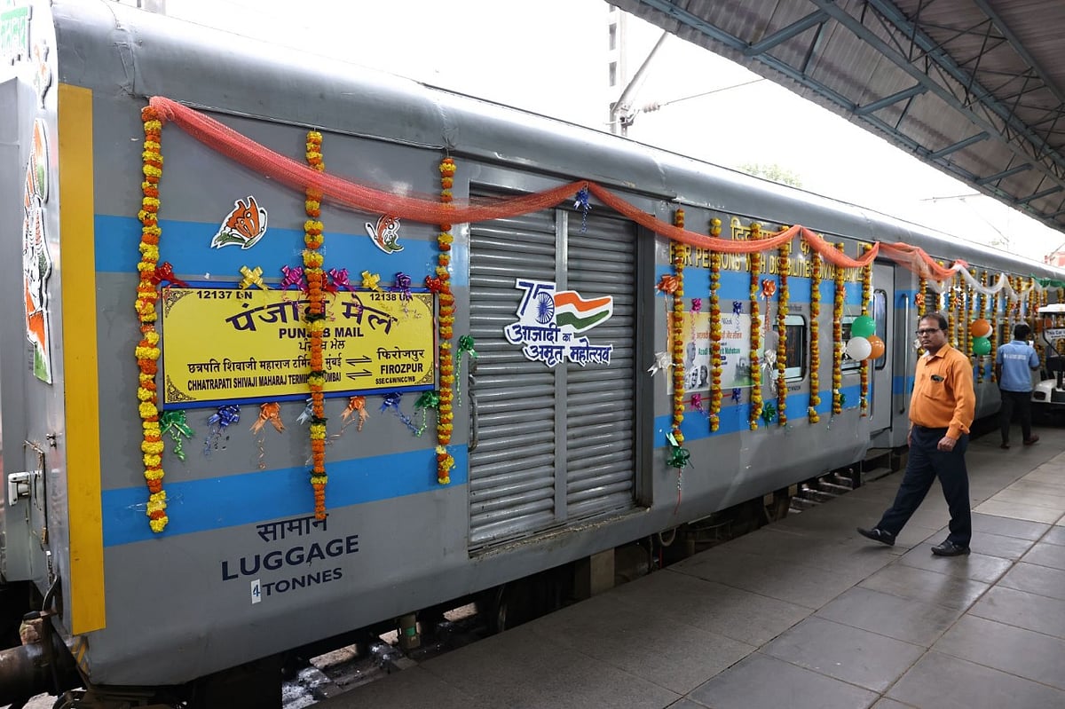 Mumbai: Railways showcases iconic stations, events to mark 75 yrs of freedom