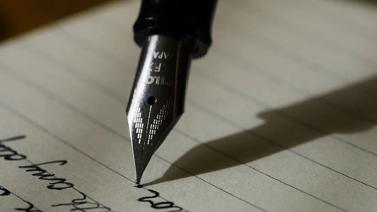 Bhopal: Presidential poll preparation; special pen to be used in polls to arrive on Wednesday along with other election material - Vimarsana News