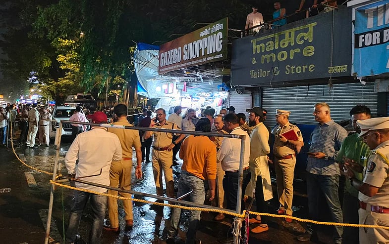 Gazebo Shopping Centre shooting: Mumbai Crime Branch arrests one, bike used in firing recovered - Vimarsana News