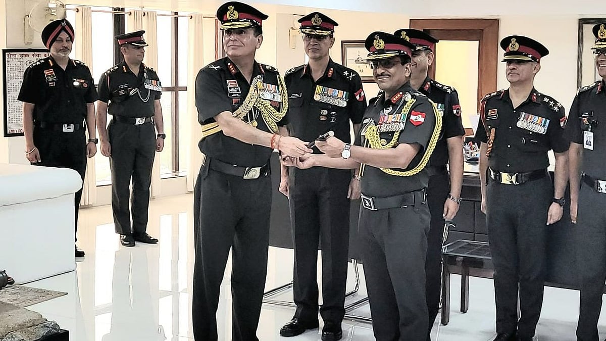 Bhopal: Lieutenant General Vipul Shinghal assumes charge of Sudarshan Chakra Corps - Vimarsana News