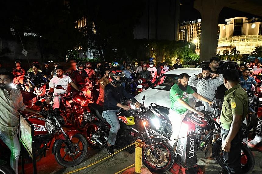 Bangladesh hikes fuel prices by 50%, highest in history; thousands crowd petrol pumps - Vimarsana News