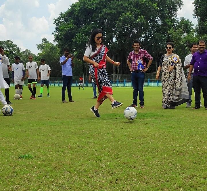 'Khela Hobe Dibas' TMC MP Mahua Moitra shows off football skills; see pics