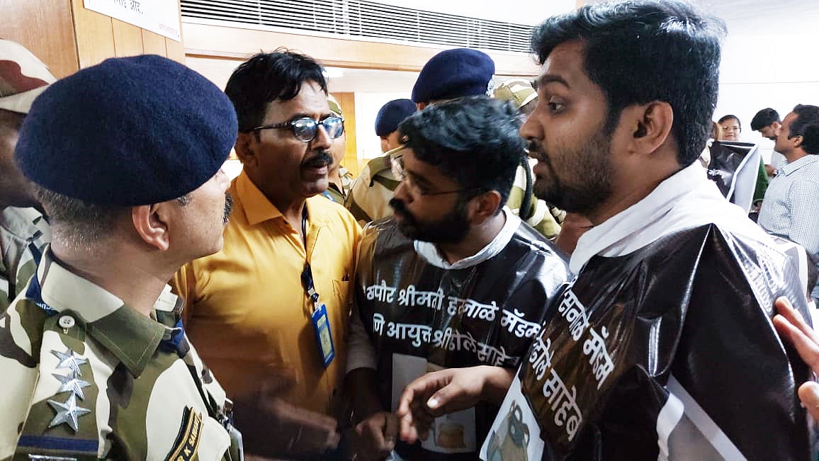 Mira Bhayandar: 12 Congressmen booked for ruckus in MBMC, no arrests yet - Vimarsana News