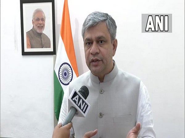 Why was Personal Data Protection Bill withdrawn? Here's what Union Minister Ashwini Vaishnaw has to say - Vimarsana News