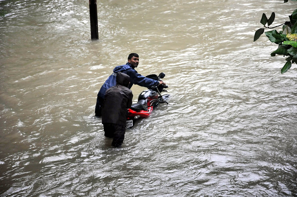 Bhopal: Opening of Kaliasot dam gates floods localities in Kolar - Vimarsana News