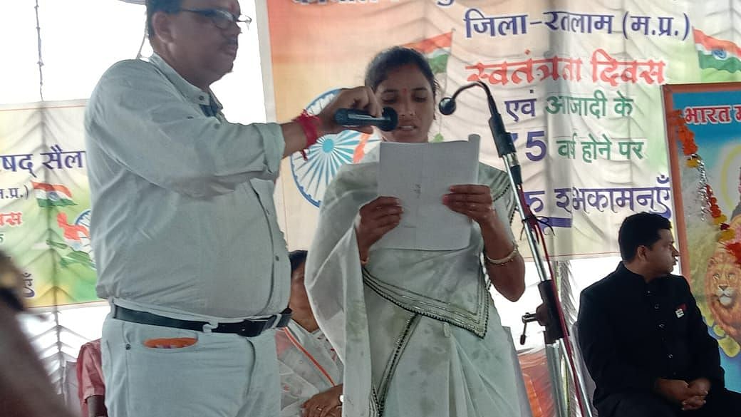 Sailana: Mismanagement leads to chaos in Independence Day function - Vimarsana News