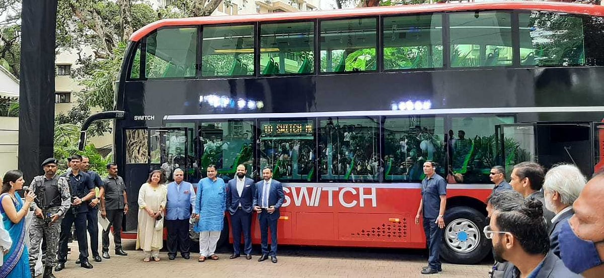 Mumbai: Nitin Gadkari unveils double decker e-Bus at YB Chavan centre - Vimarsana News