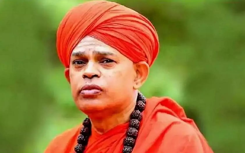 Karnataka seer row: 'Sexual abuse charge a conspiracy, will come out clean,' says Murugha math chief pontiff - Vimarsana News