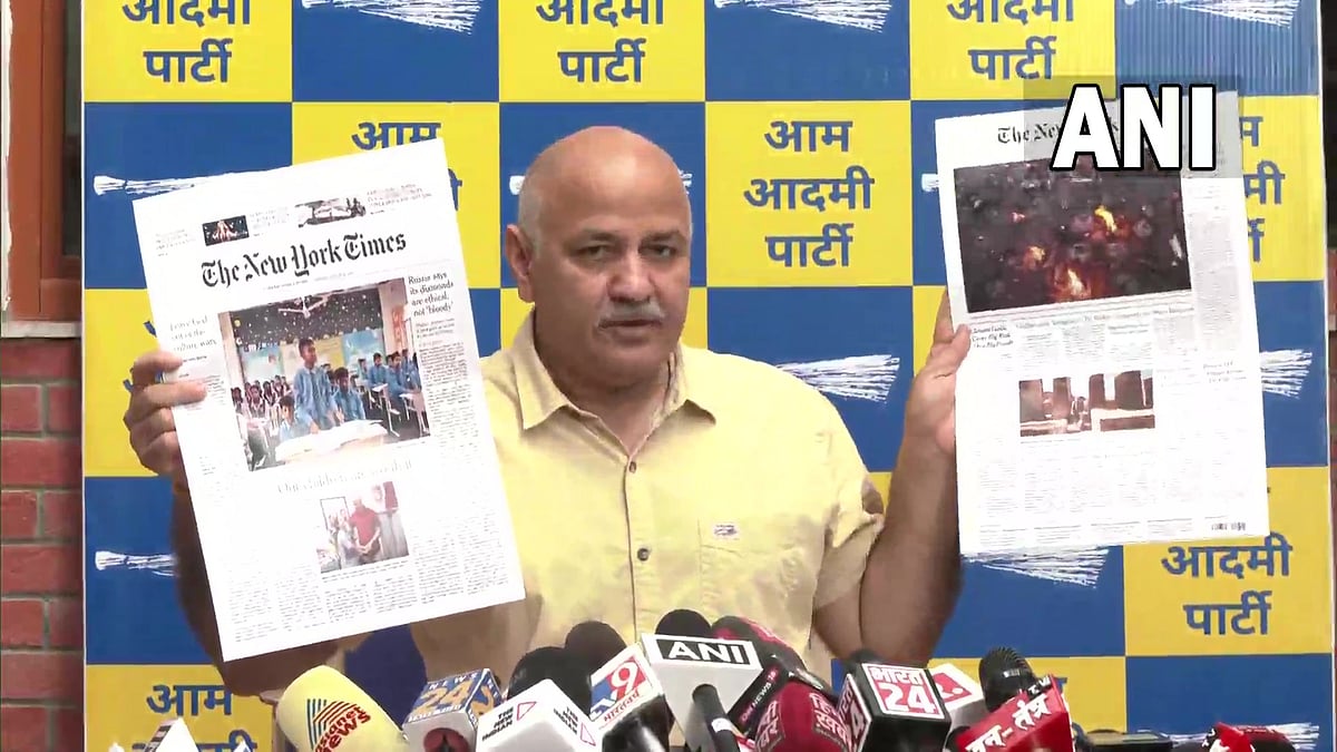 '2024 polls to see Modi vs Kejriwal': Manish Sisodia slams Centre after CBI raids in liquor scam case - Vimarsana News
