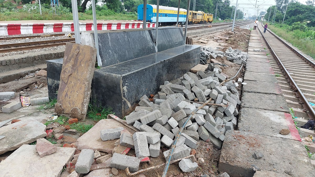 Satna: 'Uprooted paver blocks indicate poor quality of construction' - Vimarsana News
