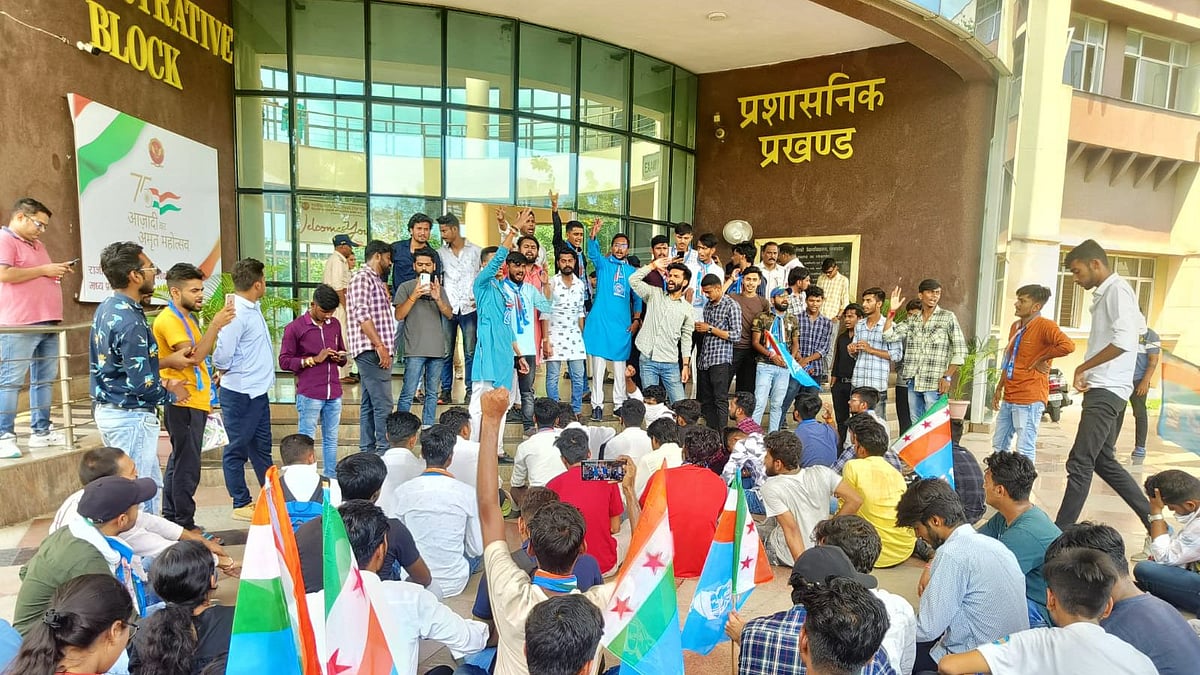 Bhopal: RGPV students protest over alleged irregularities in exams - Vimarsana News