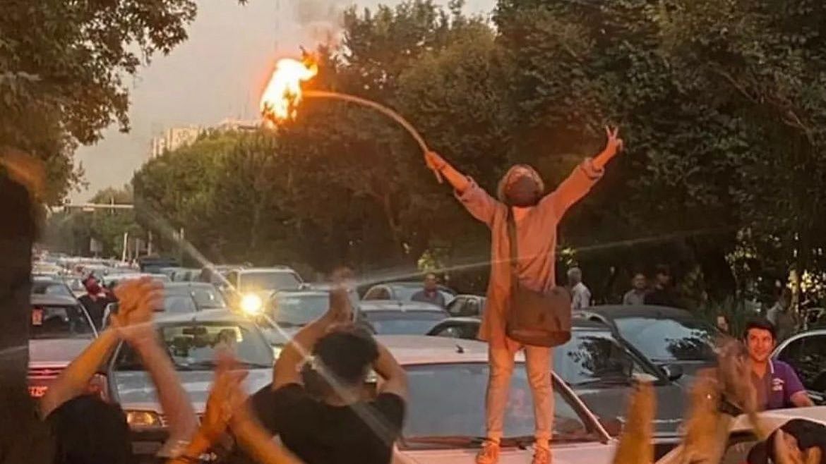 Iranian women in India support protests in home country - Vimarsana News
