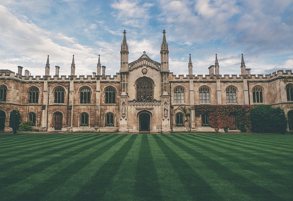 Cambridge University partners with this Indian varsity on language skills - Vimarsana News